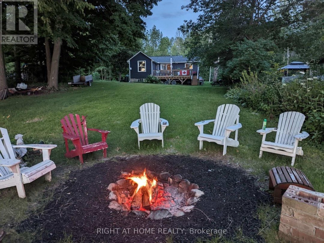 187 Campbell Beach Road, Dalrymple Lake