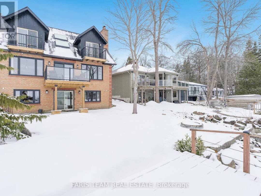 238 Robins Point Road, Georgian Bay