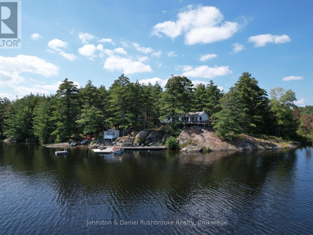 1116 Tryon Drive, Kahshe Lake