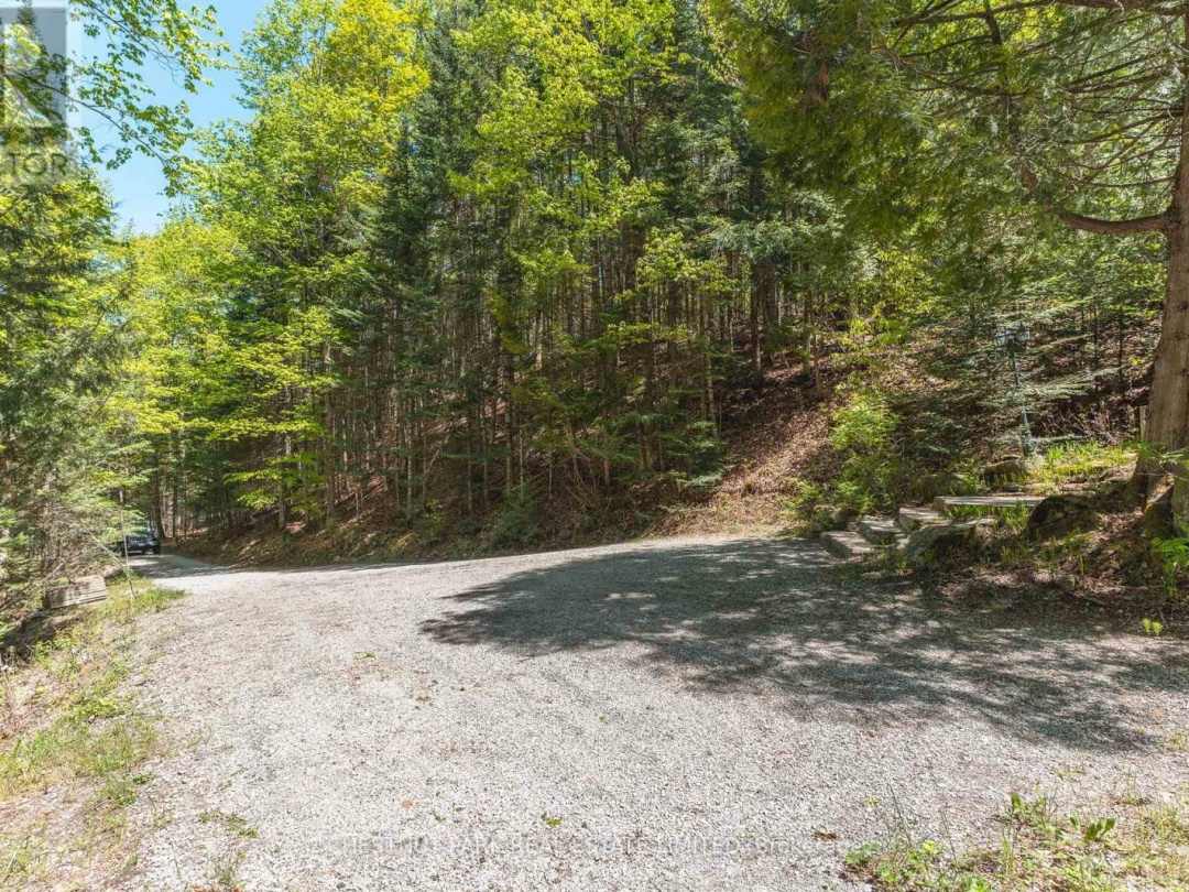1316 SIR SAM'S ROAD, 