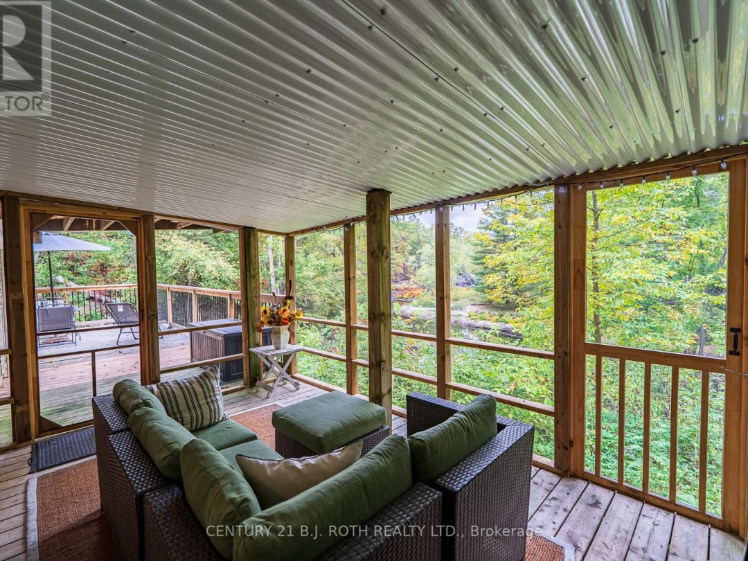 8101 KINGS RIVER ROAD, 