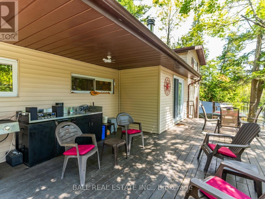 73 SUNSET COURT, Little Bald Lake
