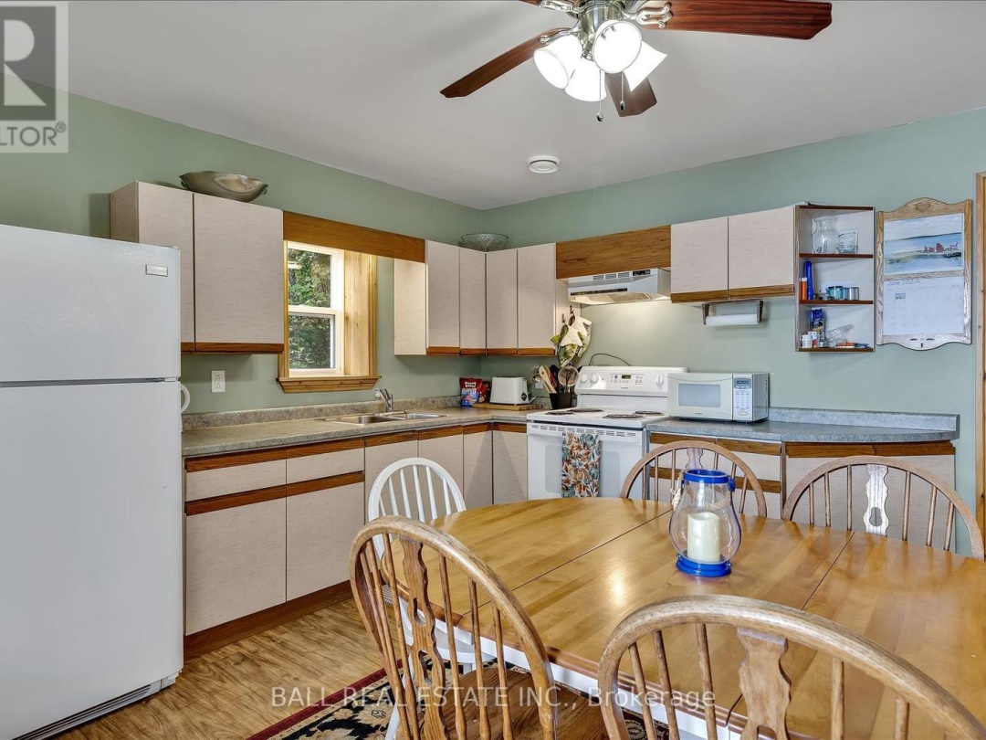 1330 COUNTY RD 49, 