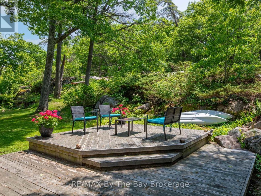 3572 ISLAND 820/MERMAID ISLAND, 