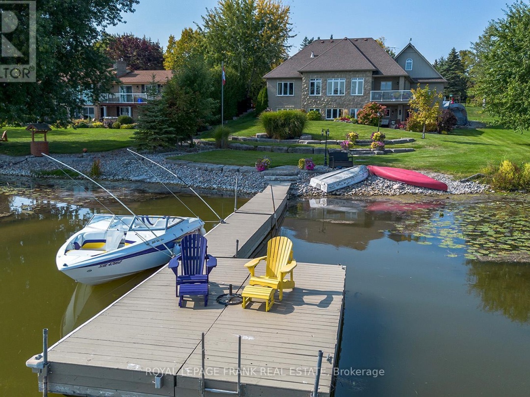 24 GILSON POINT PLACE, Lake Scugog