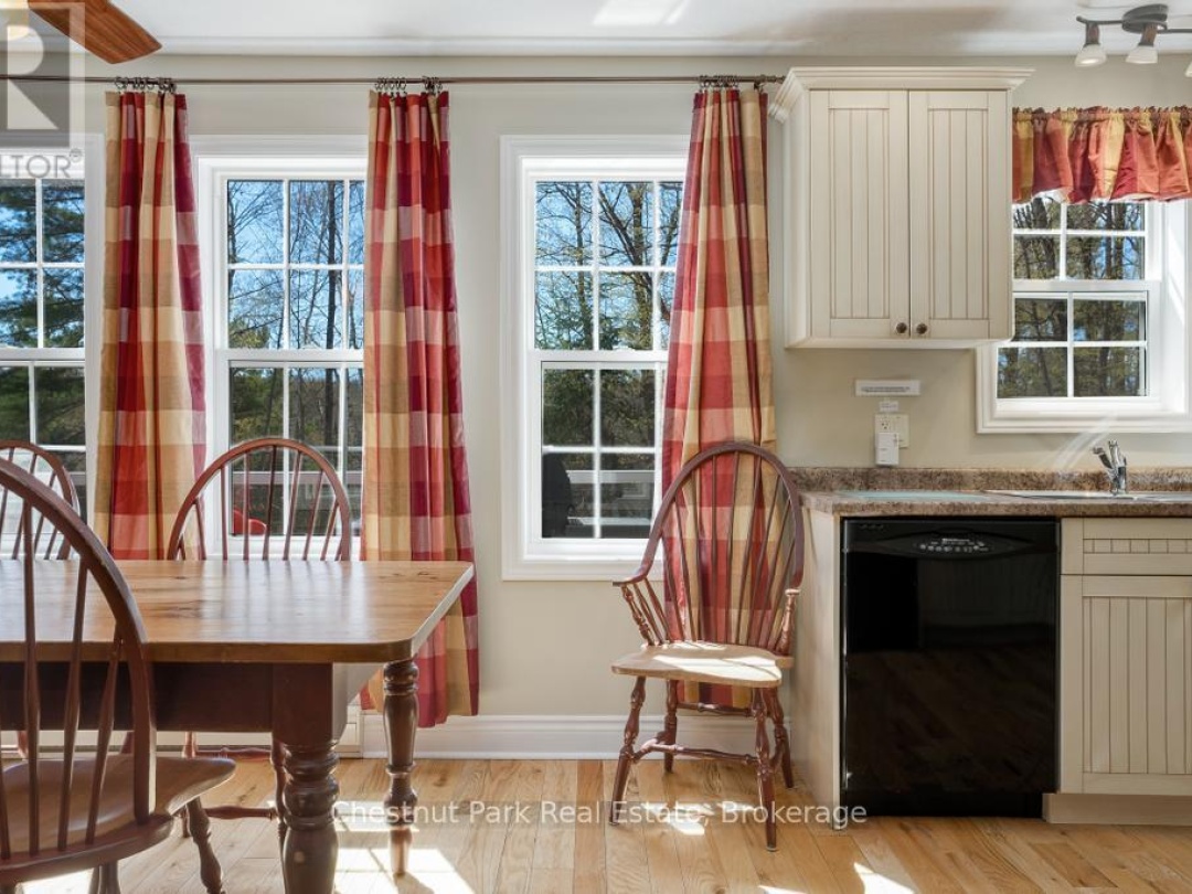 1052 Rat Bay Rd 109 7 Road, Lake Of Bays