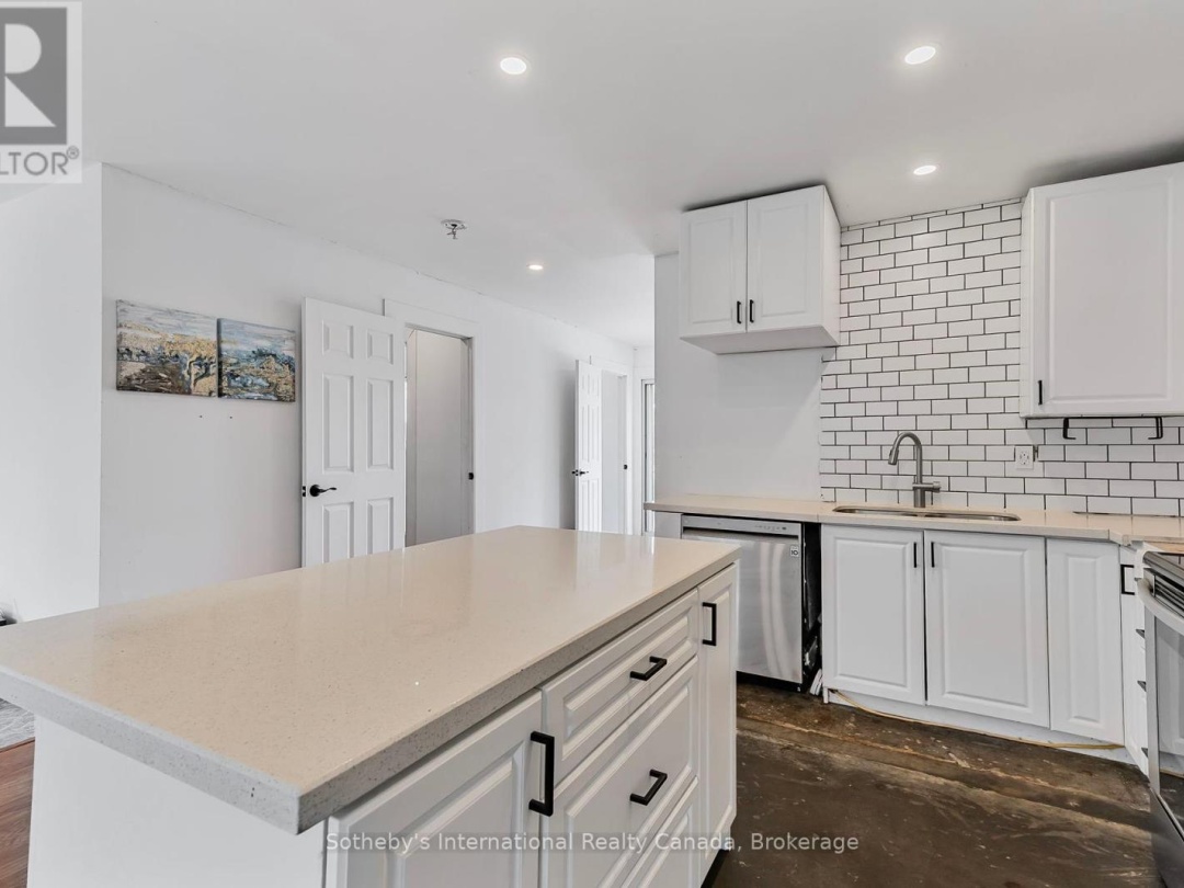 266 PORT HOOVER ROAD, Lake Scugog