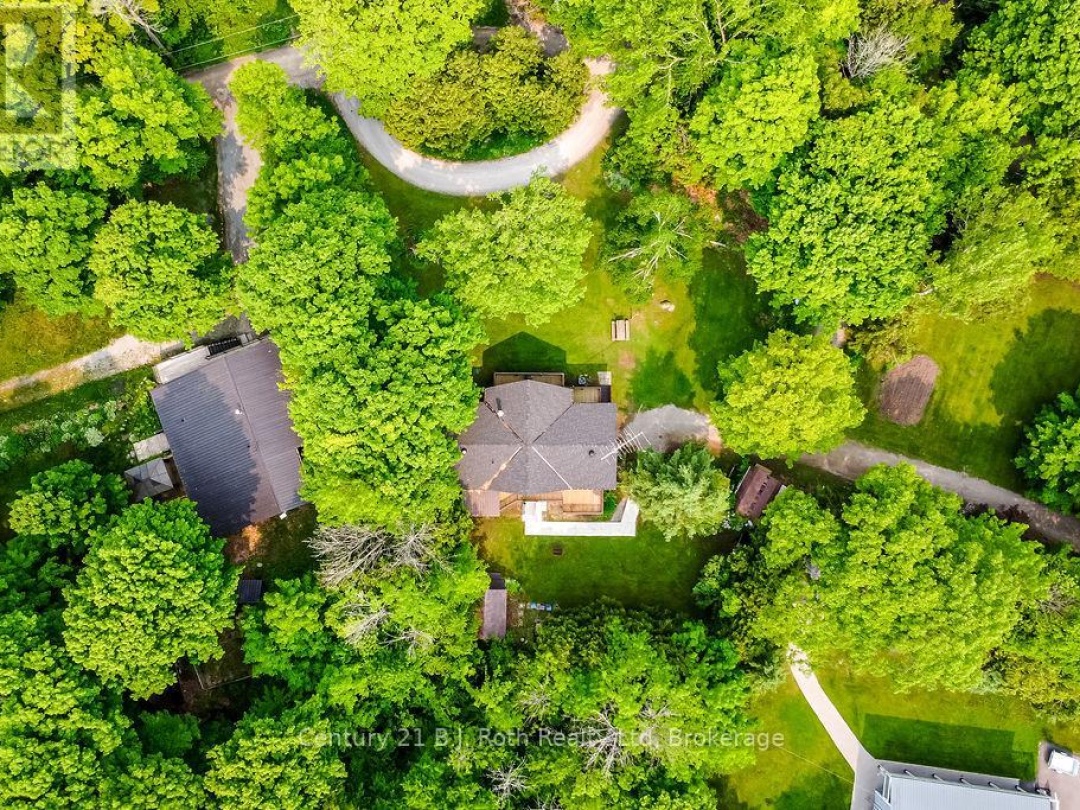 1755 Twin Oaks Crescent, Matchedash Bay