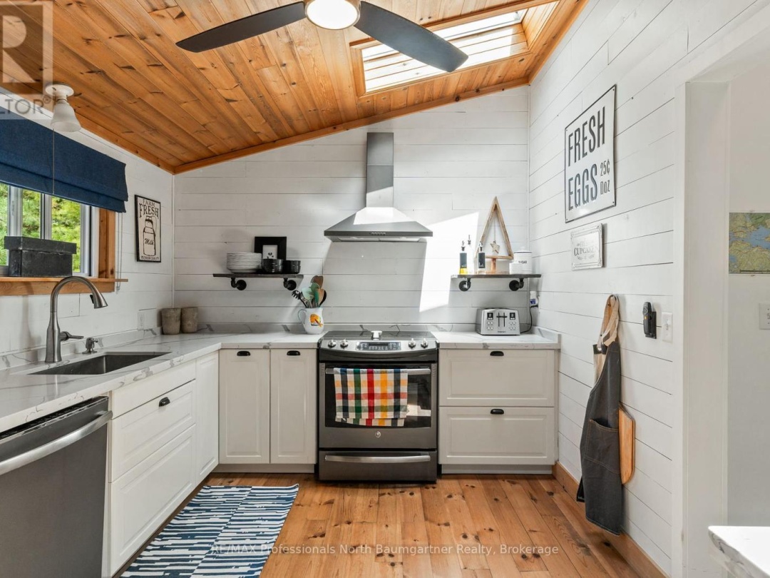 2129 Telephone Bay Road, Highlands East
