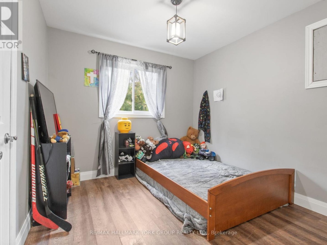 24115 Thorah Park Boulevard, Lake Simcoe