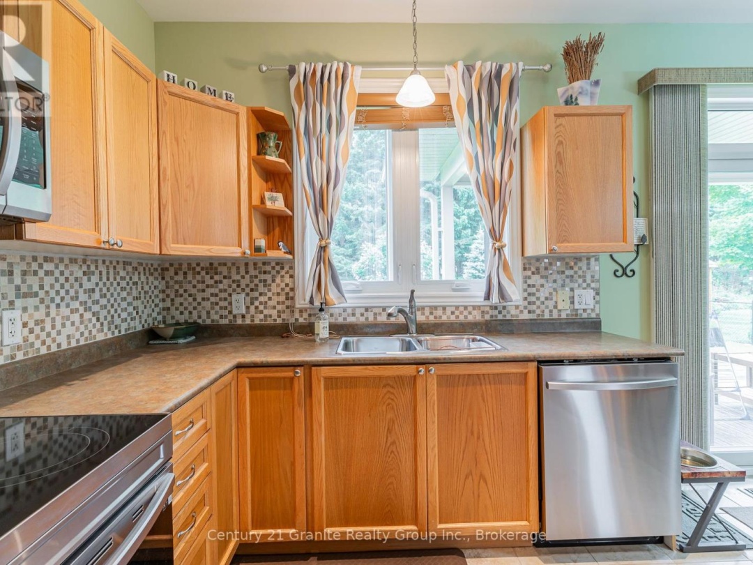 21 WINDOVER DRIVE, 