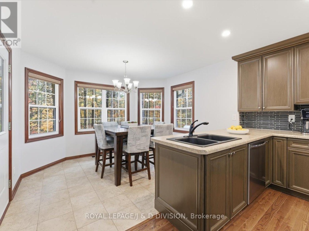 2925 PINECONE TRAIL, 