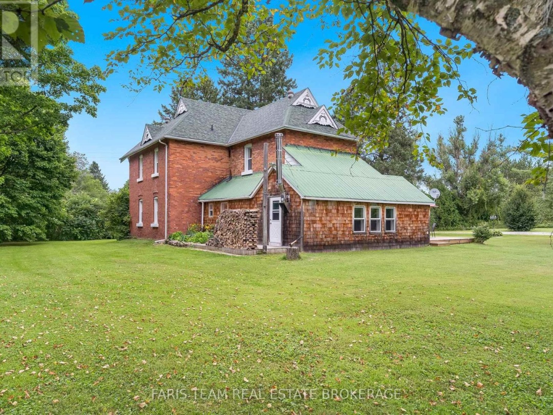 323 WARMINSTER SIDE ROAD, 