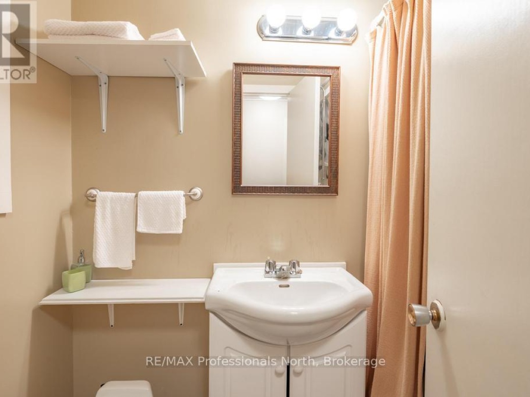 1325 Claude Brown Road, Bob Lake