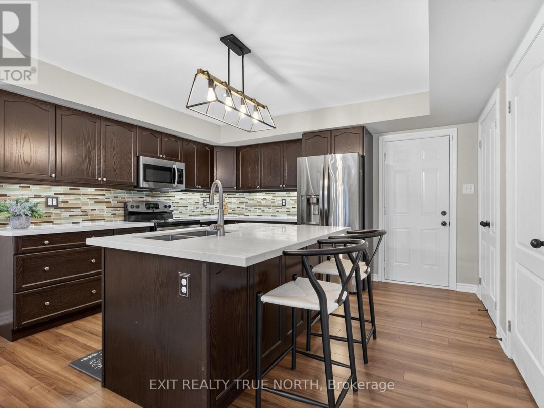 15 - 2 CARNOUSTIE LANE, 