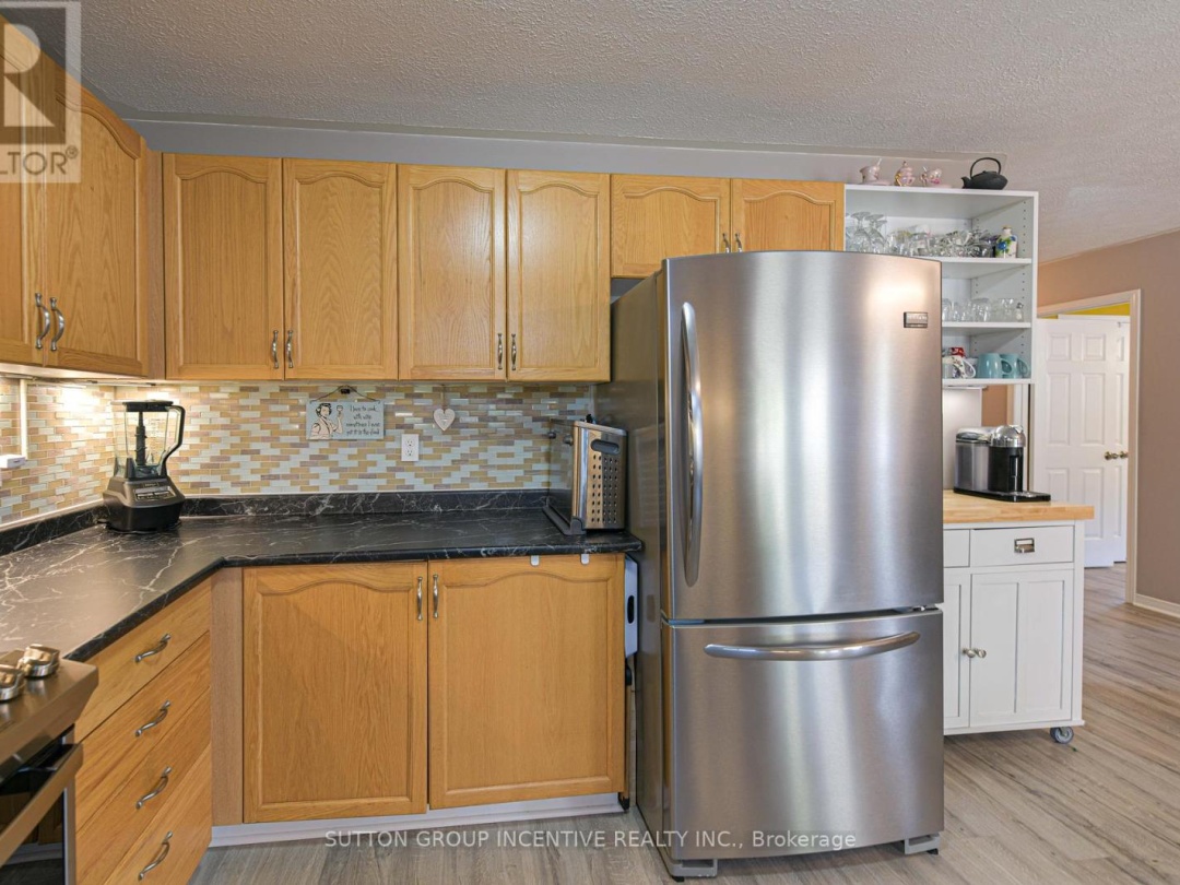 78 VANESSA DRIVE, 