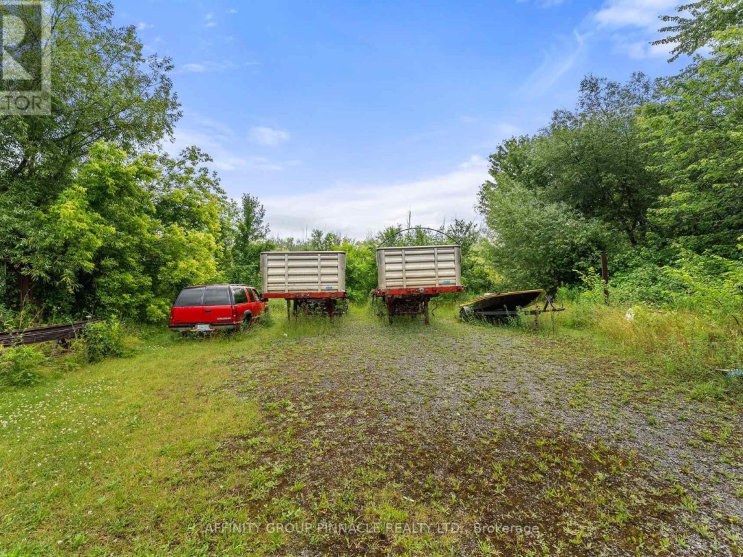 1 & 4 2559 Lakeshore Drive, Ramara