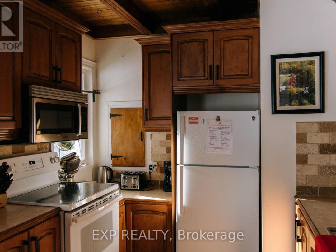 137 Fell Station Drive, Burnt Lake