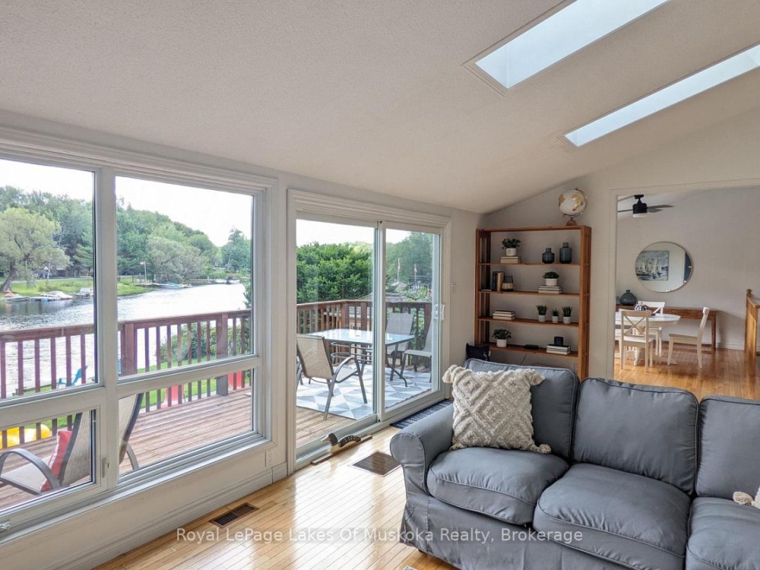 1815 PENINSULA POINT ROAD, 