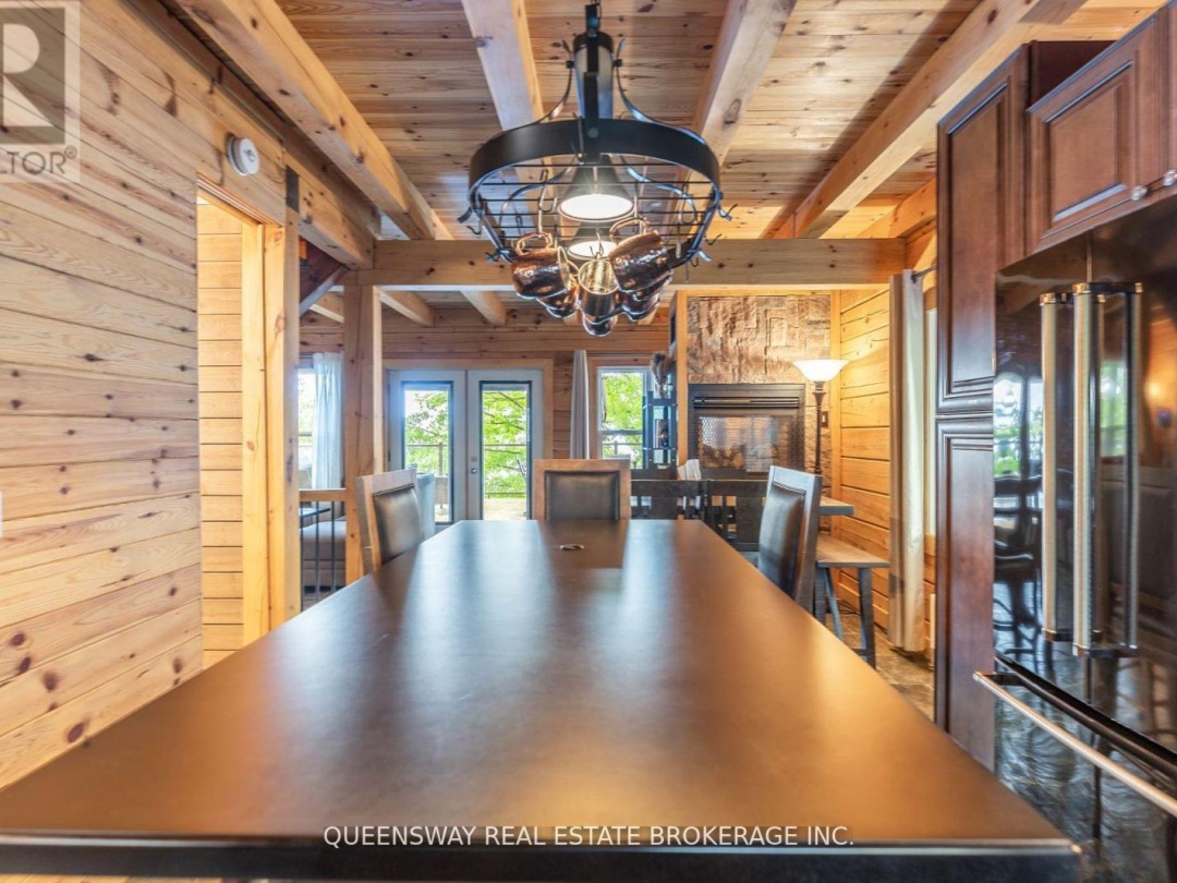 1280 BLACK BEACH LANE, Dalrymple-south Lake