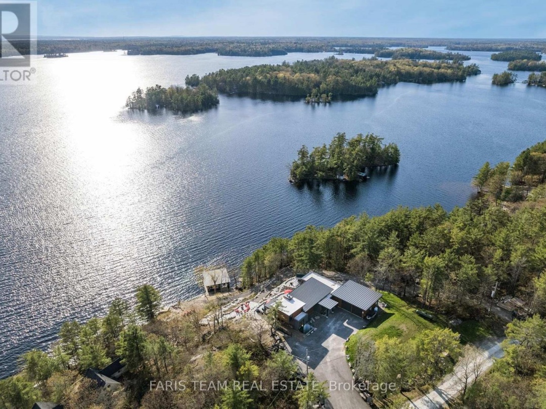 3886 East Shore Road, Gloucester Pool