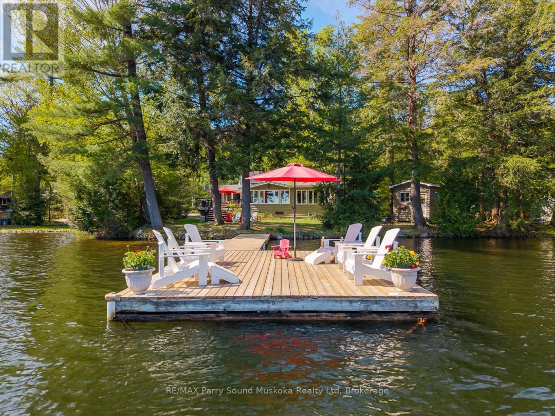 3 Maureen Drive, Little Whitefish Lake