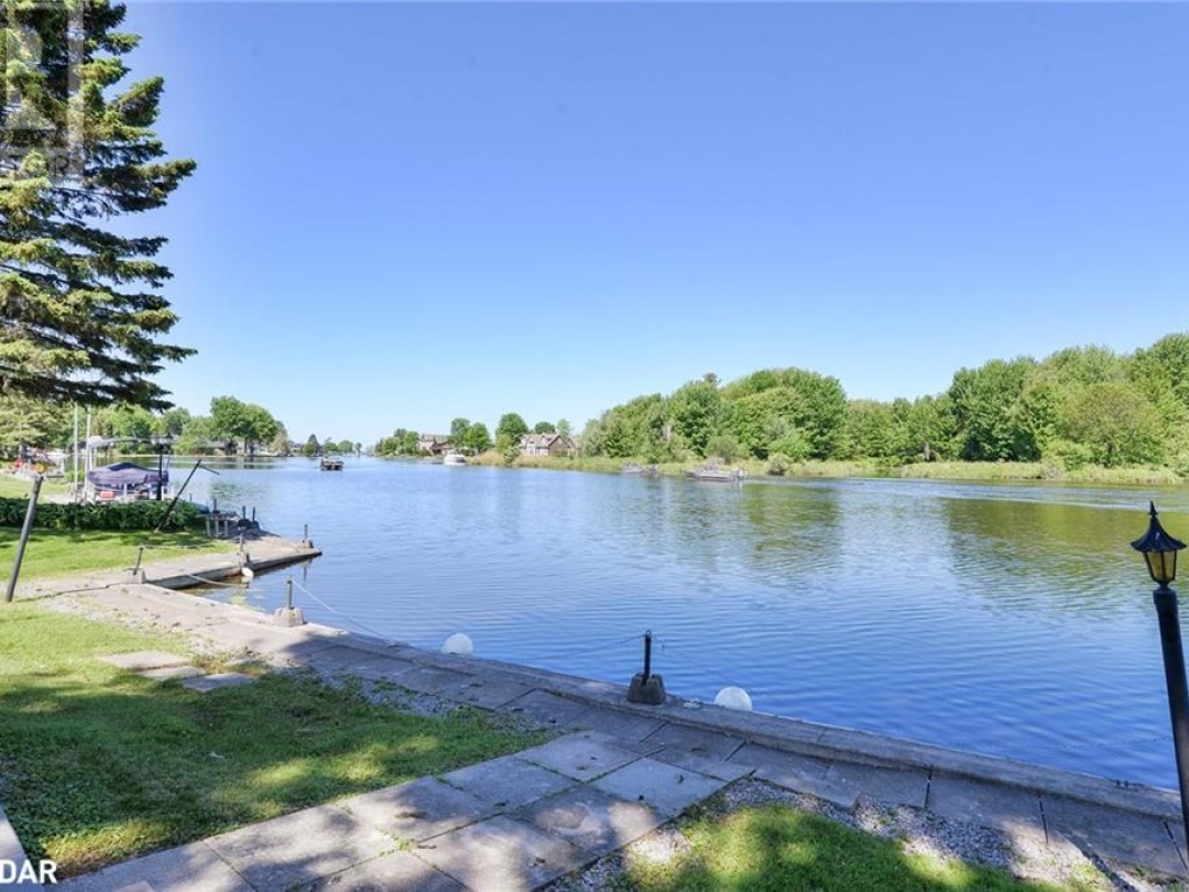35 OLD INDIAN Trail, 