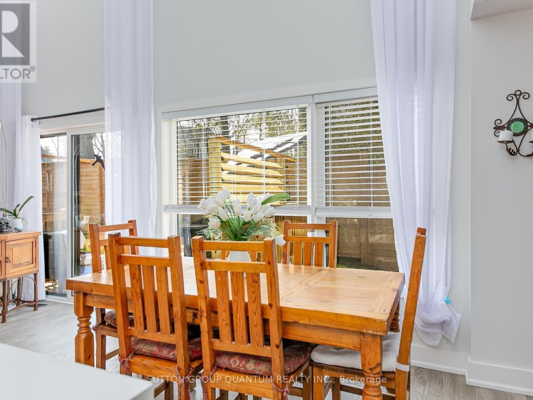 35 RUBY CRESCENT, Lake Simcoe