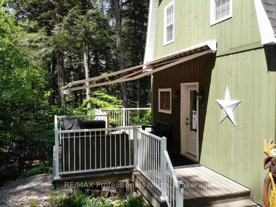 1289 Grandpa's Trail, Salerno Lake