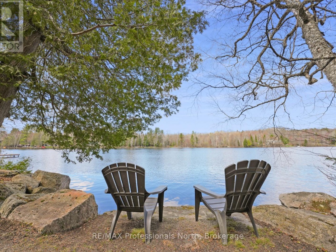 1017 Dunn Road, Haliburton Lake