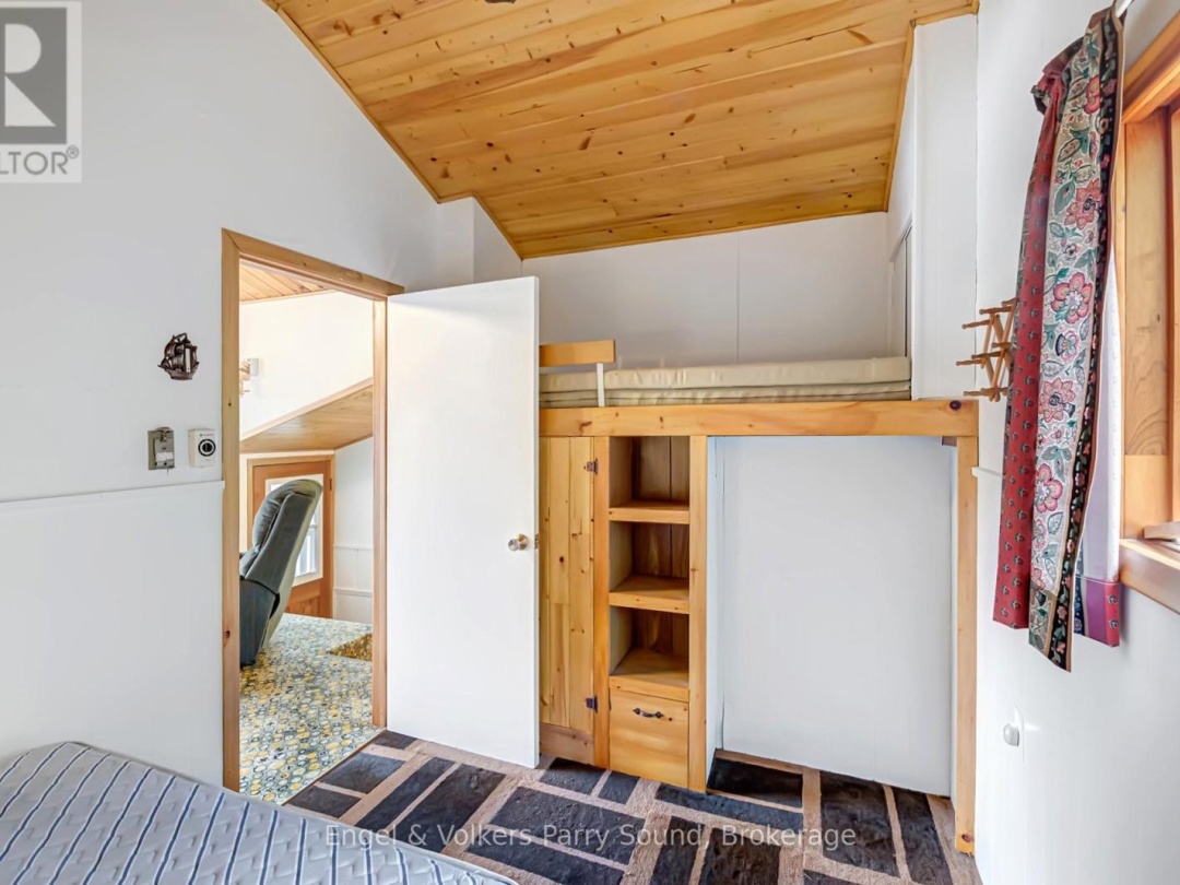 27 Lower Lane, Otter Lake