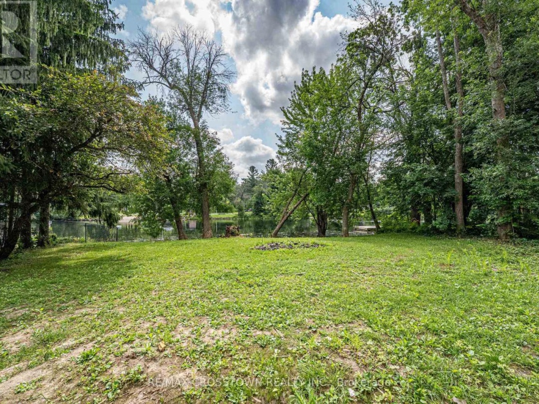 1705 PENINSULA PT ROAD, 