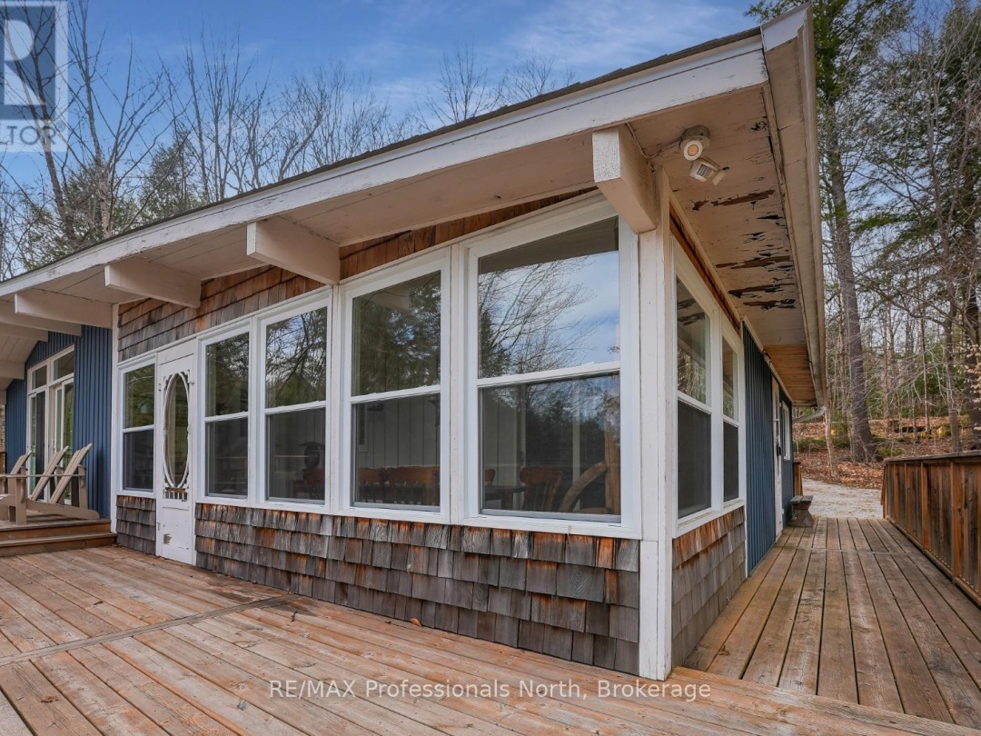 2787 Watts Road, Kennisis Lake