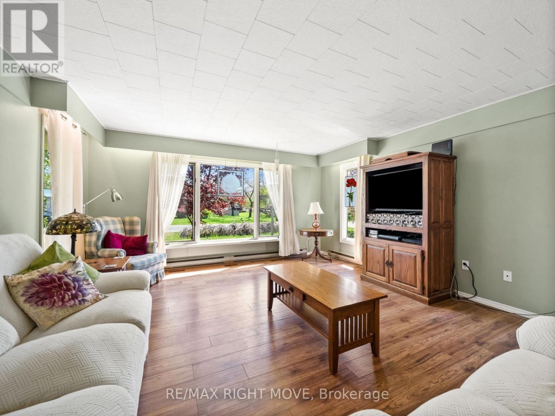 4462 ORKNEY HEIGHTS, 