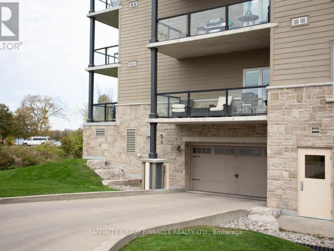 103 - 94 FRANCIS STREET W, 