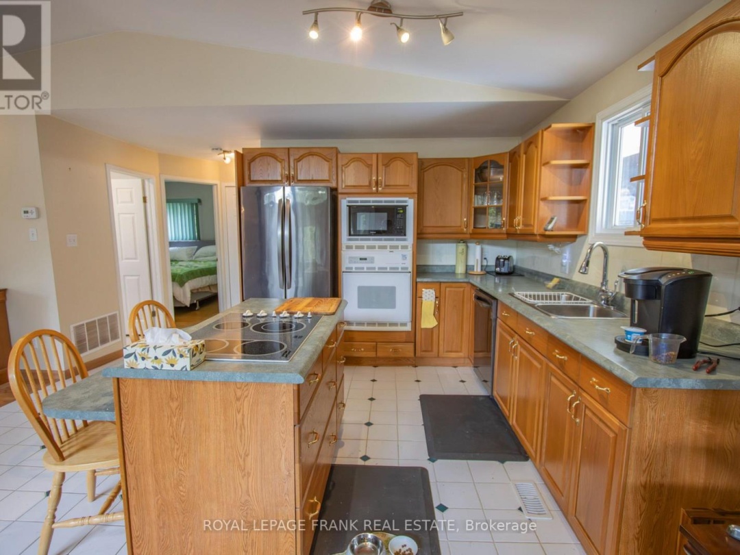 1070 Towering Oaks Trail, Gull Lake