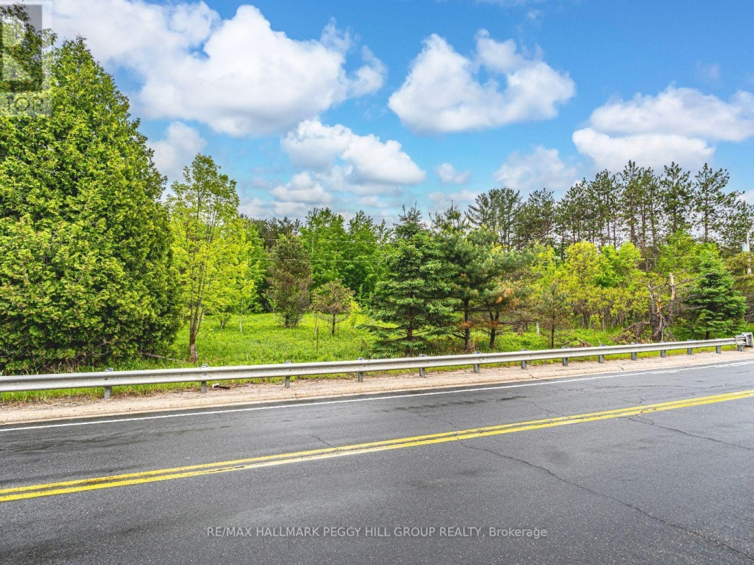 699 MOONSTONE ROAD E, 