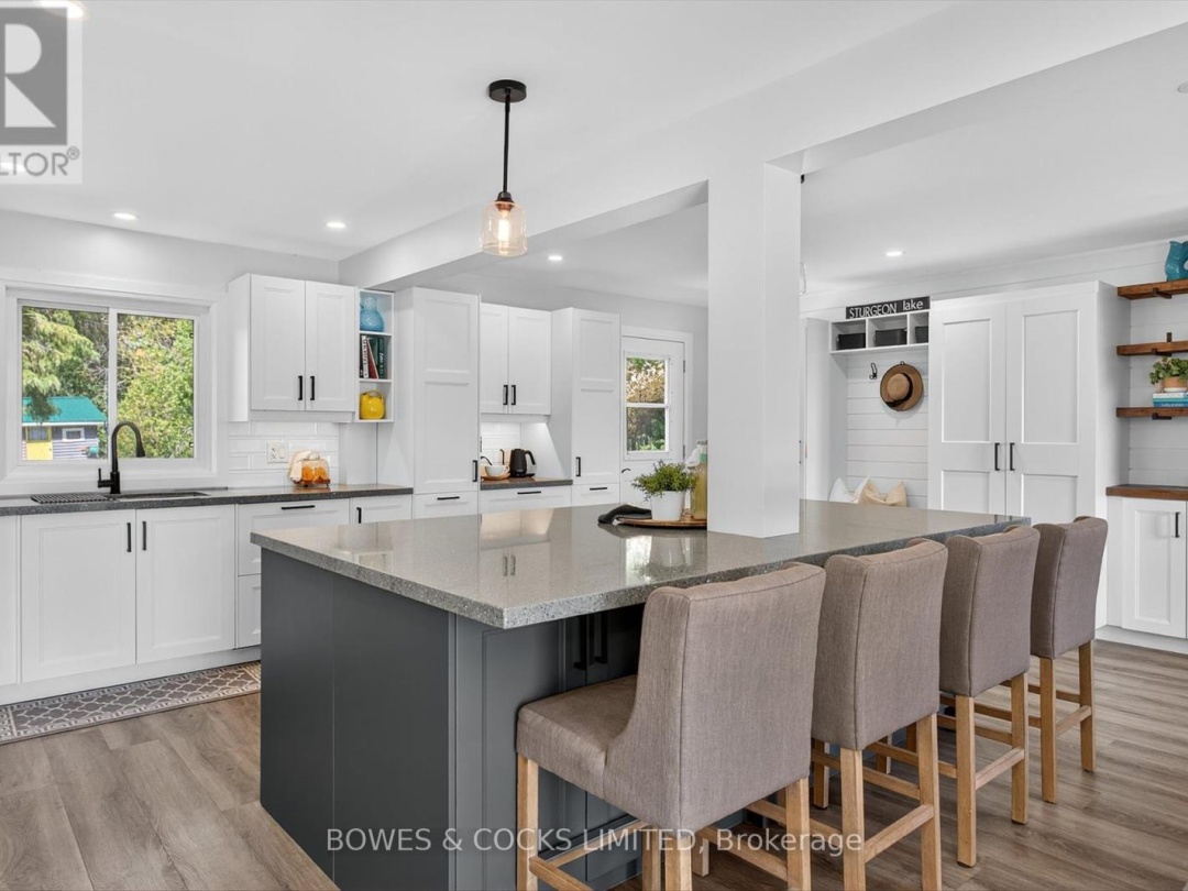 32 STURGEON GLEN ROAD, 