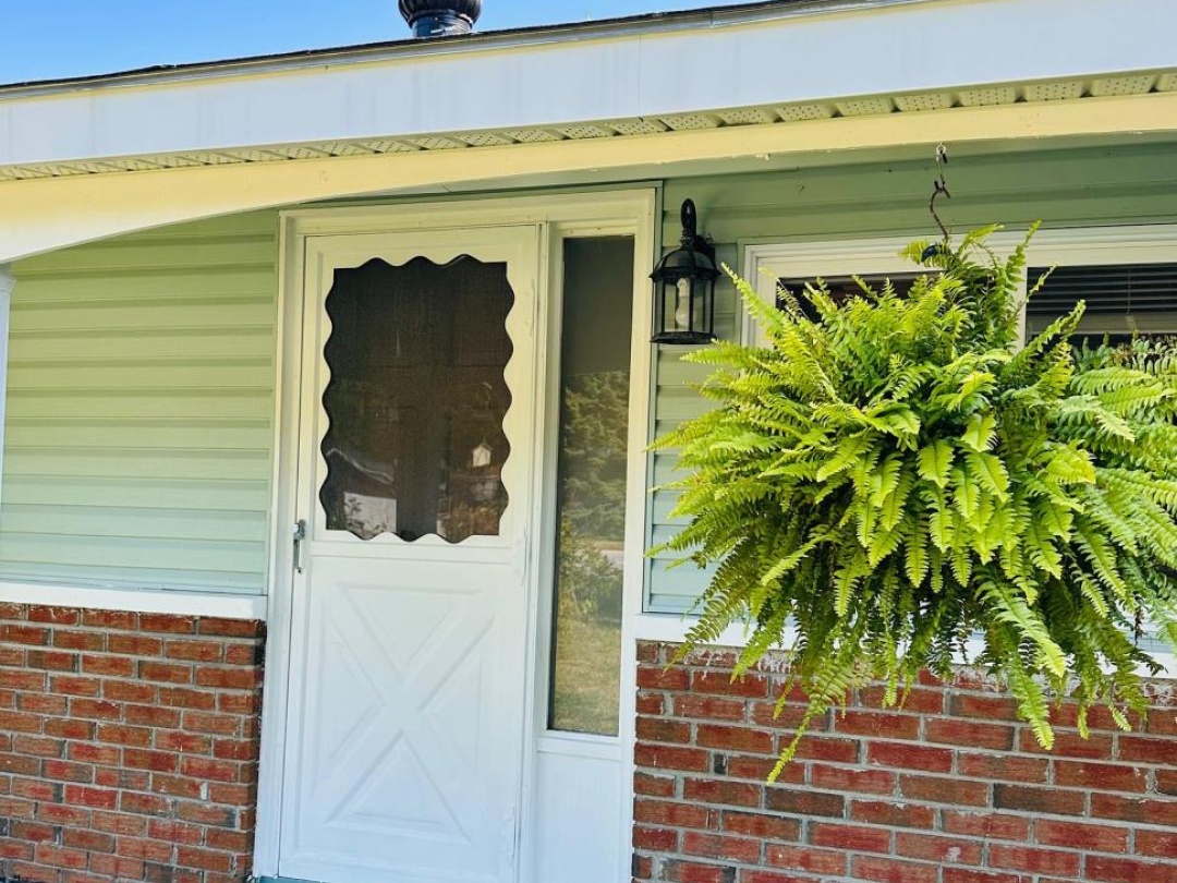 1671 HWY 60 HIGHWAY, 