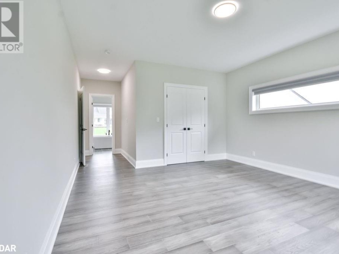 4 CLYDESDALE Court, 