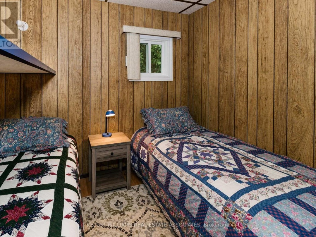 6415 KENNISIS LAKE ROAD, Kennisis Lake