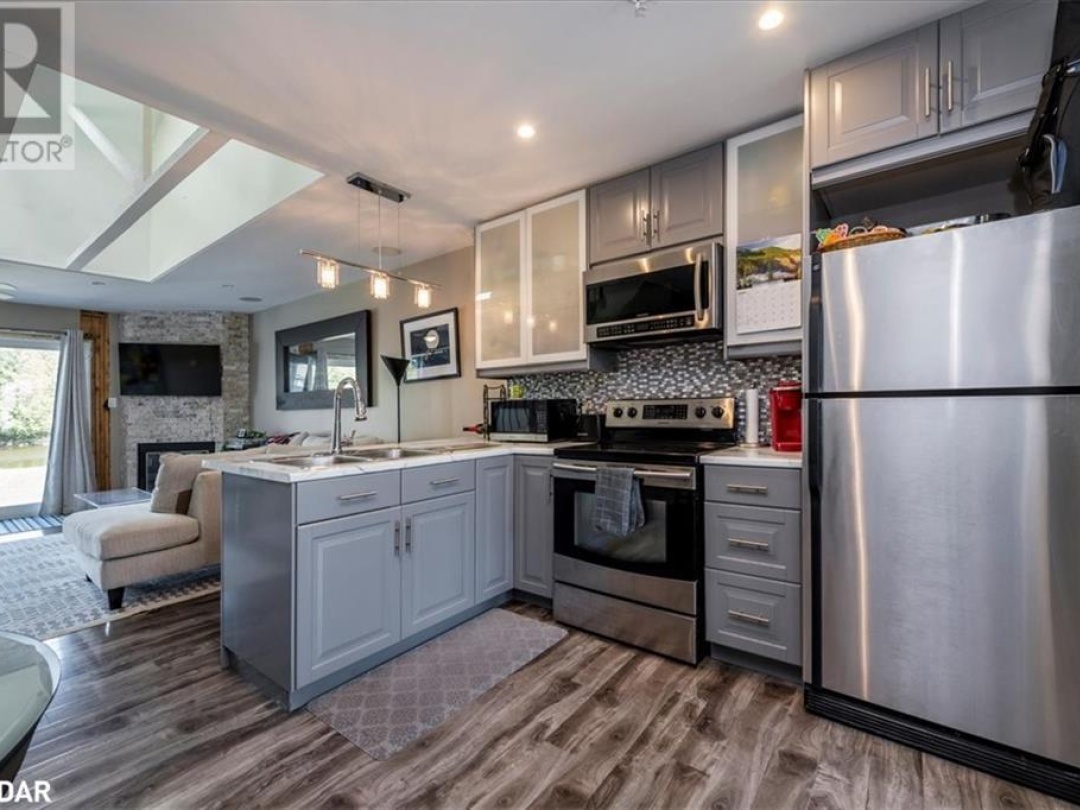 81 Laguna Parkway Parkway Unit# 12, Lake Simcoe