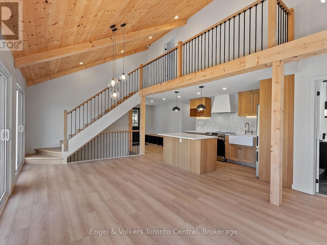 1457 Lake Joseph Road, Mctaggart Lake