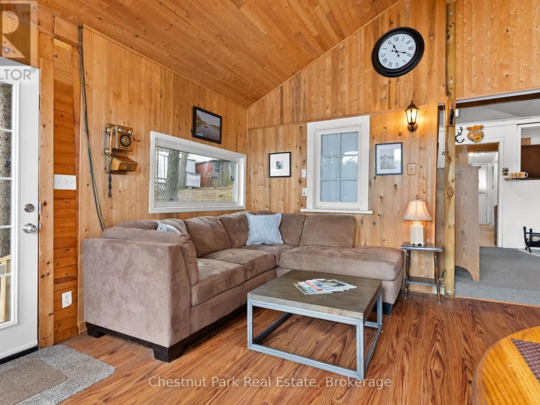 1038 FITCHETT LANE, 