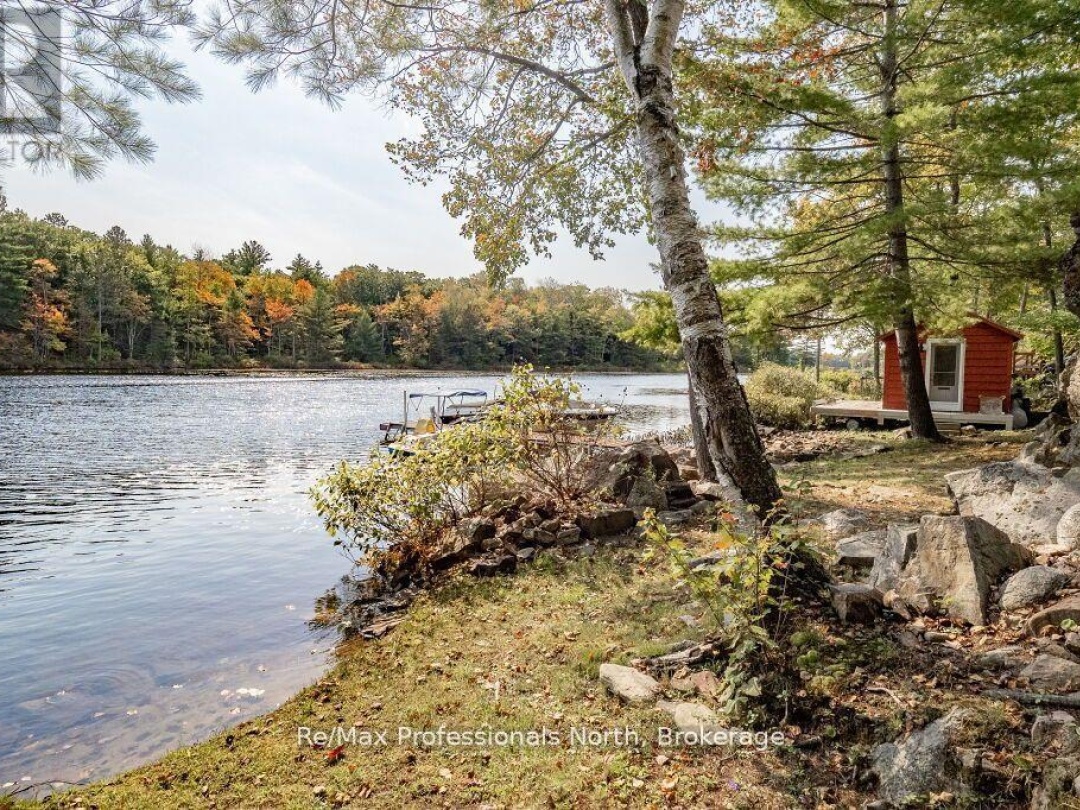 1006 Booth Lane, Pine Lake