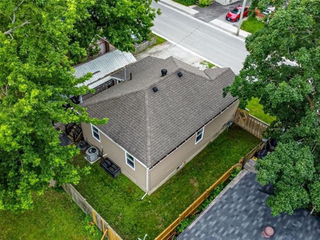 142 DUFFERIN Street, 