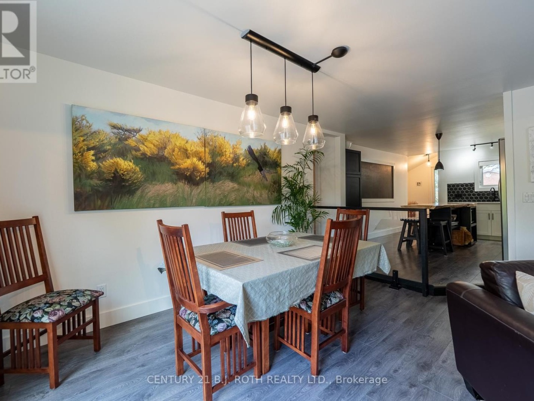 8101 KINGS RIVER ROAD, 