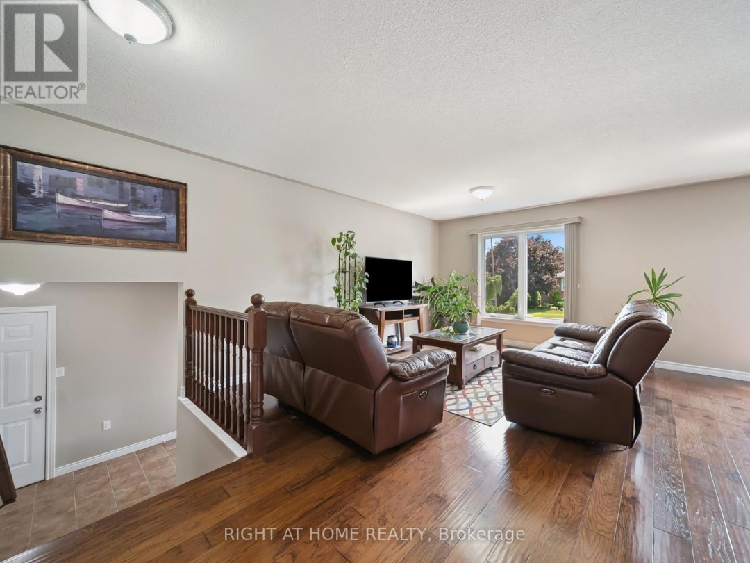 401 GRENVILLE AVENUE, 