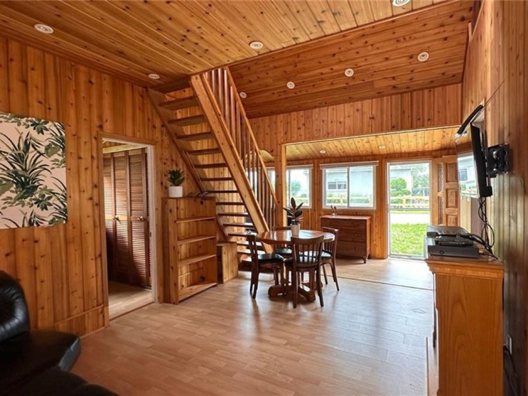 7 Ridge Avenue, Lake Simcoe