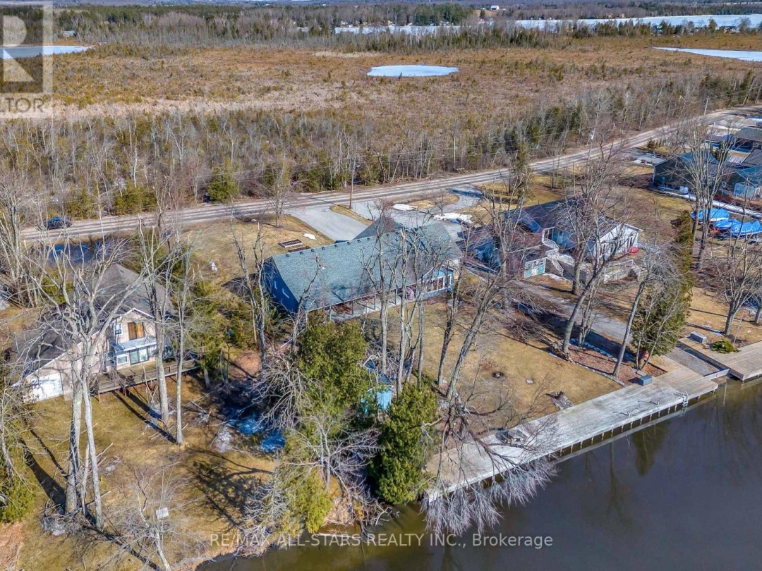 210 Moorings Drive, Burnt Lake